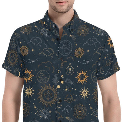 Stars Space Short Sleeve Men Button Down Shirt, Sun Moon Celestial Universe Planets Print Casual Buttoned Up Collared Dress Plus Size
