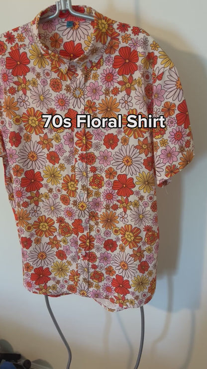 Groovy Floral Short Sleeve Men Button Down Shirt, Vintage Retro 70s Flowers 1970s Print Casual Buttoned Summer Dress Collared Plus Size